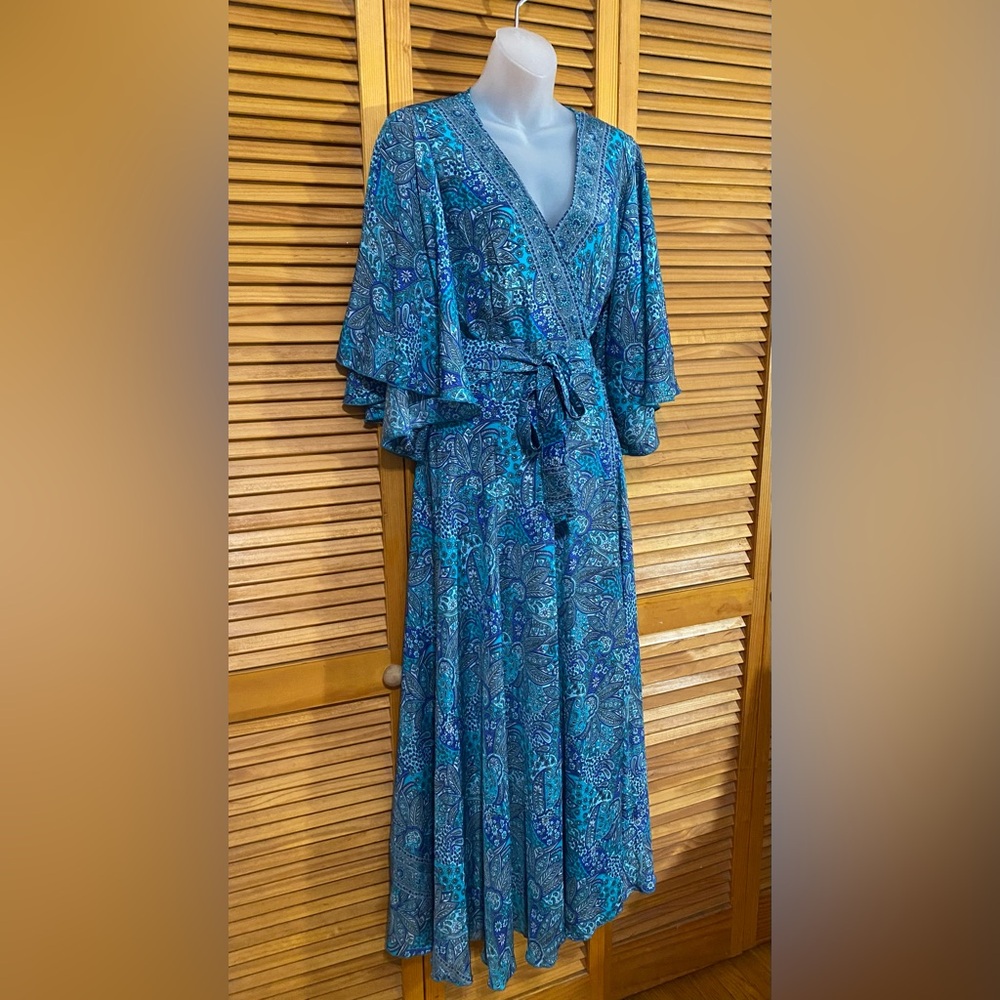 Flowy, paisley wrap dress &/or robe by Baizaar: Handmade Apparel— 100% silk